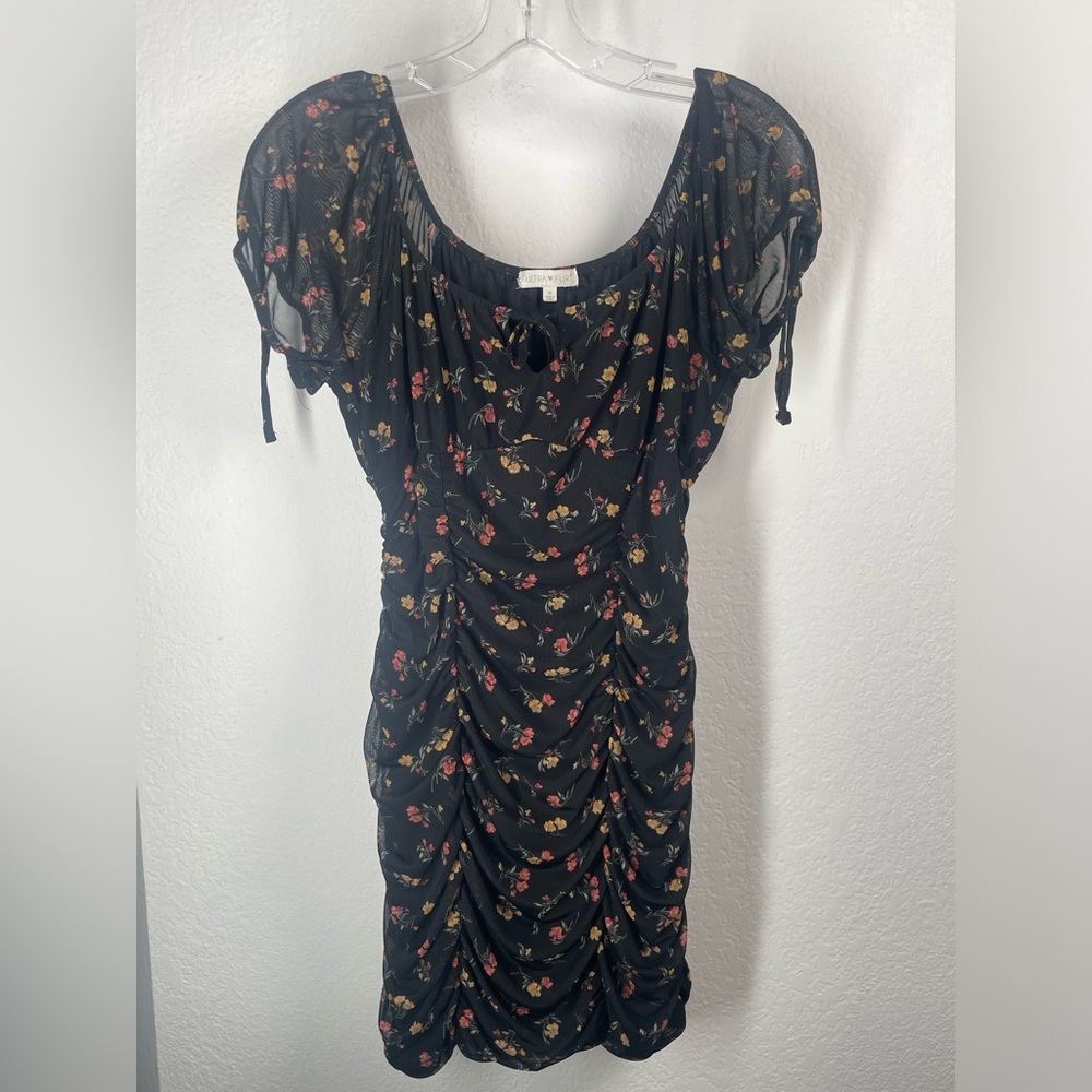 Short floral casual dress :)